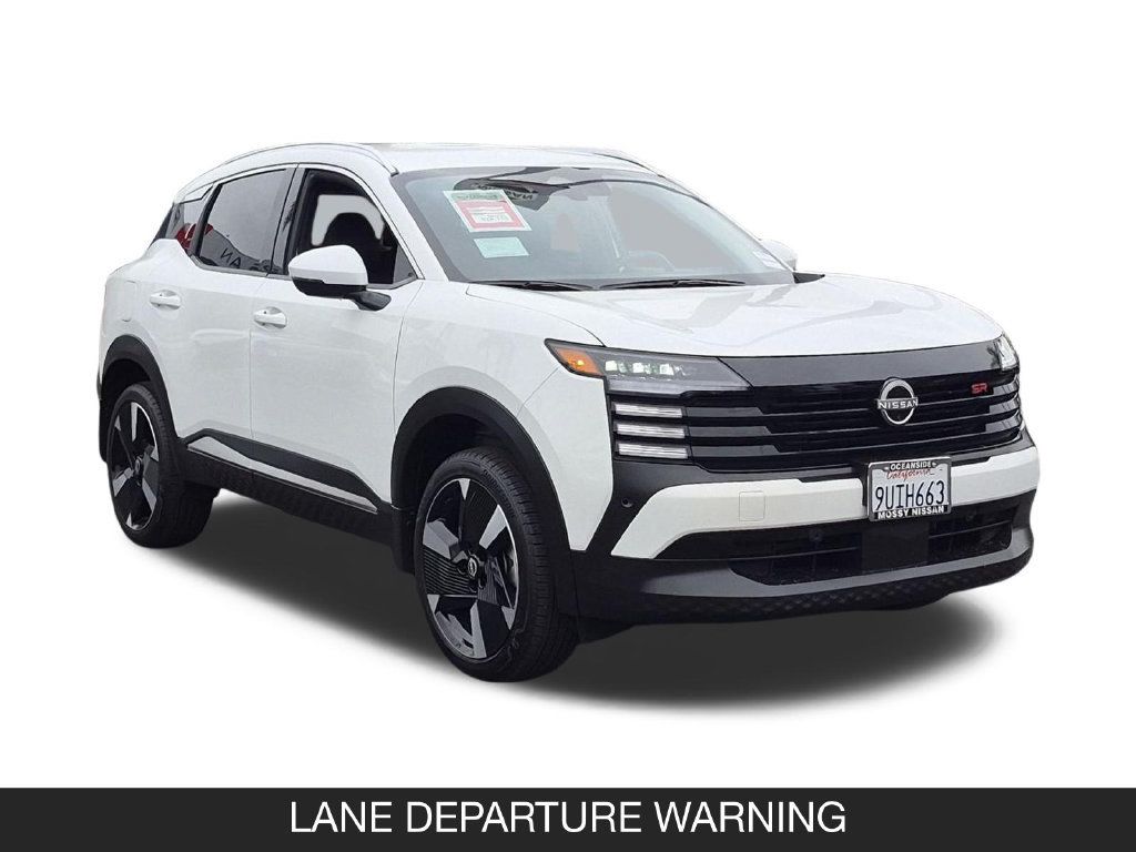 Certified 2025 Nissan Kicks SR FWD image 2