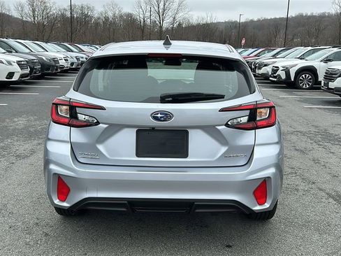 Used 2024 Subaru Impreza 2.0i image 5