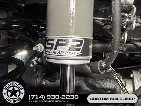 Used 2024 Jeep Wrangler Unlimited Rubicon w/ Capability Package AWD/4WD image 37