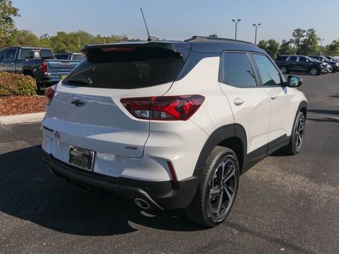 Used 2021 Chevrolet TrailBlazer RS w/ Sun and Liftgate Package image 9