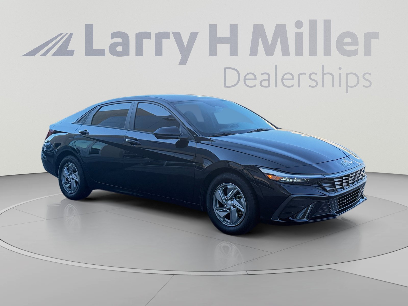 Used 2024 Hyundai Elantra SE FWD image 7