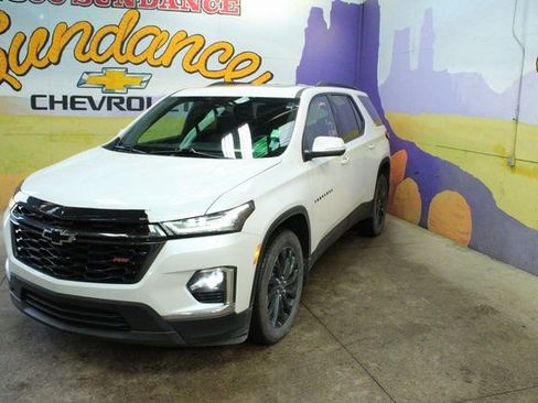 Used 2022 Chevrolet Traverse RS image 4