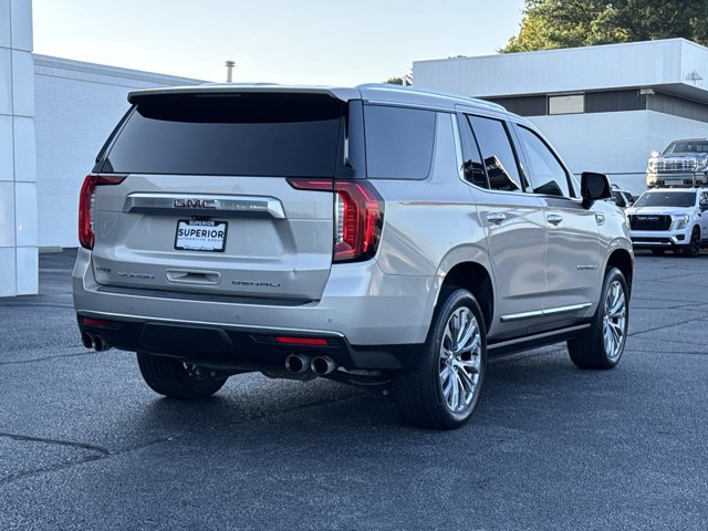 Used 2021 GMC Yukon Denali w/ Denali Premium Package AWD/4WD image 3