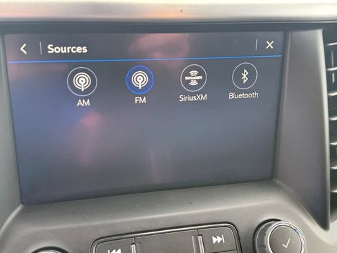 Used 2023 GMC Acadia SLT AWD/4WD image 25
