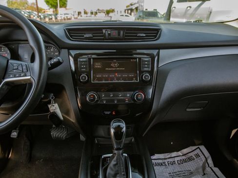Used 2021 Nissan Rogue Sport S AWD/4WD image 15