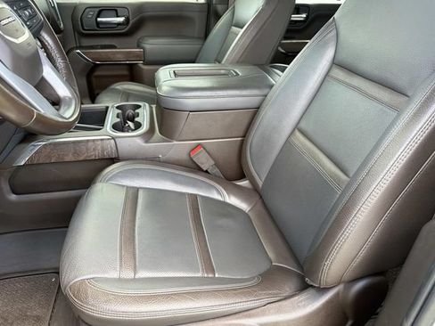 Used 2022 GMC Sierra 3500 Denali w/ Technology Package AWD/4WD image 19