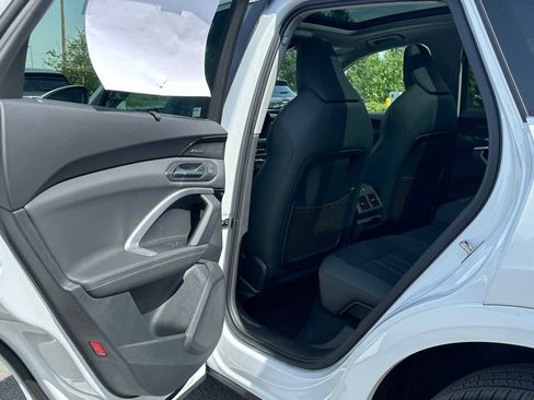 New 2025 Audi Q5 Premium Plus image 17