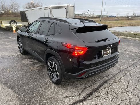 New 2026 Chevrolet Trax RS w/ Sunroof Package image 5