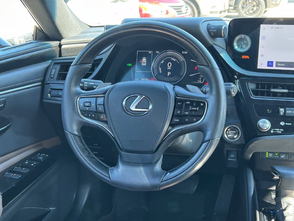 Used 2024 Lexus ES 300h w/ Technology Package FWD image 42