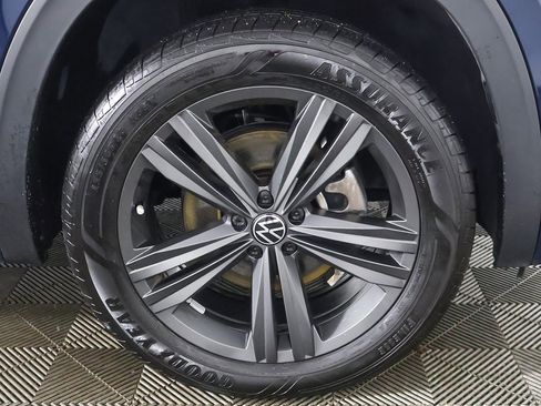 Used 2022 Volkswagen Atlas Cross Sport SEL R-Line image 24