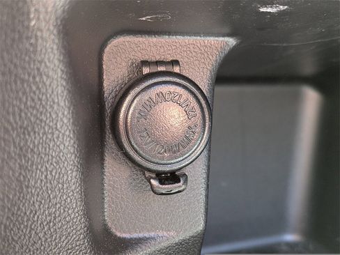 Used 2019 Subaru Outback 2.5i Premium image 14