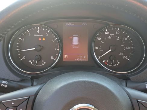 Used 2019 Nissan Rogue SV AWD/4WD image 19