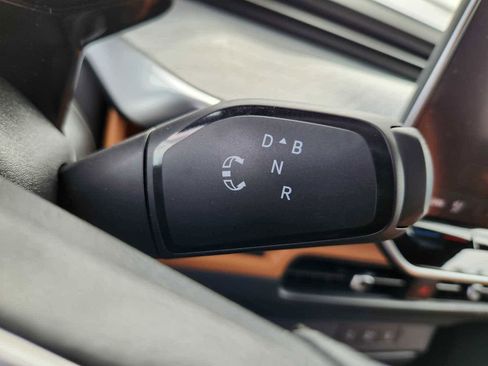 New 2025 Volkswagen ID. Buzz Pro S image 8