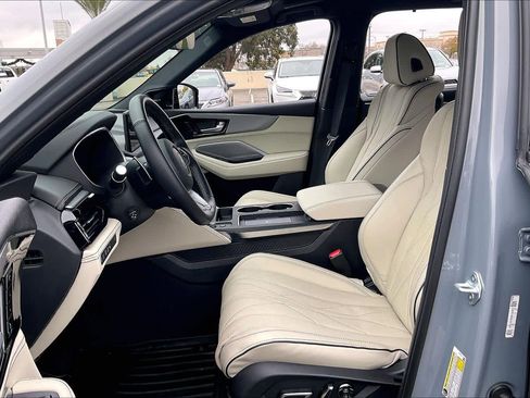Used 2025 Acura MDX A-Spec image 26