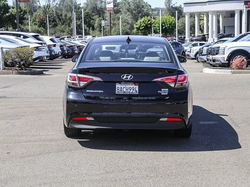 Used 2016 Hyundai Sonata Limited FWD image 4