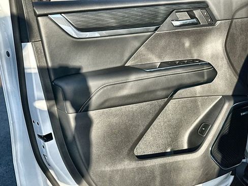 New 2026 GMC Acadia Elevation w/ LPO, Floor Liner Package image 23