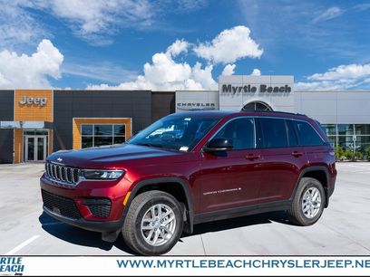 Certified 2025 Jeep Grand Cherokee Laredo X w/ Luxury Tech Group I