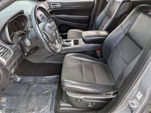 Used 2021 Jeep Grand Cherokee Laredo X image 16