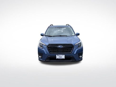 Used 2022 Subaru Forester Premium image 4