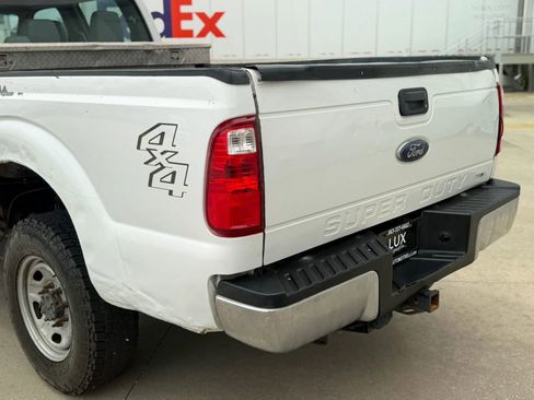 Used 2016 Ford F250 XL w/ Power Equipment Group AWD/4WD image 13