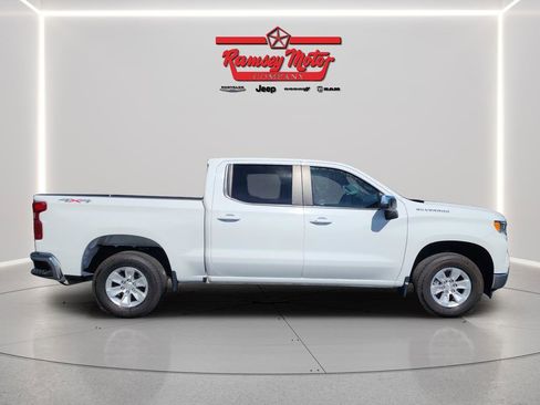 Used 2023 Chevrolet Silverado 1500 LT w/ Work Truck Package AWD/4WD image 6