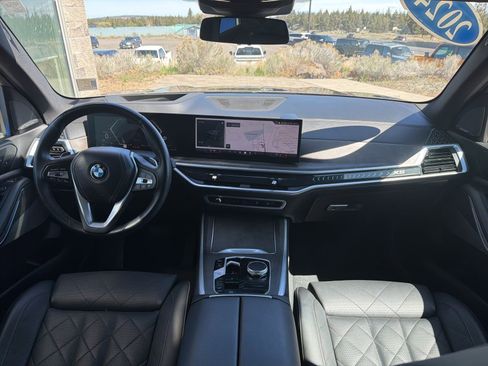 Used 2024 BMW X5 xDrive40i w/ Premium Package AWD/4WD image 10
