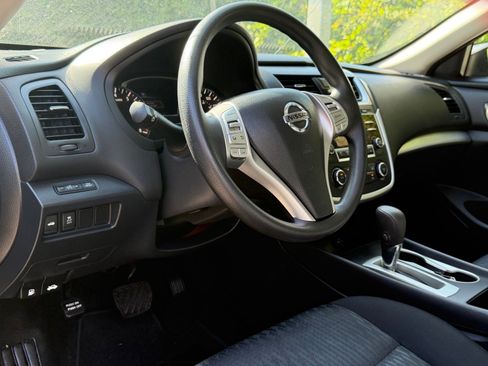 Used 2017 Nissan Altima 2.5 S w/ Power Driver Seat Package FWD image 21