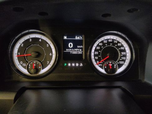 Used 2021 RAM 1500 Classic SLT image 23