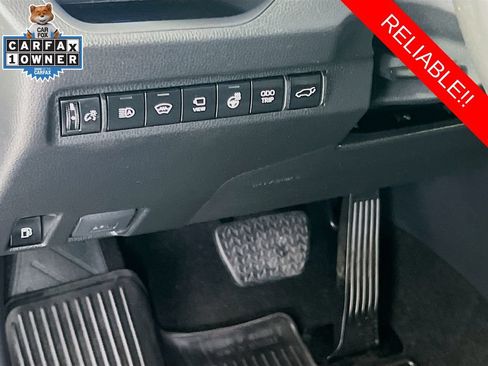 Used 2025 Toyota RAV4 XSE w/ Advanced Technology Package AWD/4WD image 10