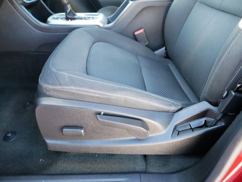 Used 2015 Chevrolet Colorado LT w/ LT Convenience Package image 20