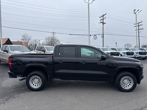 Used 2023 Chevrolet Colorado W/T image 6
