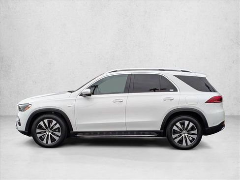 Certified 2025 Mercedes-Benz GLE 450e 4MATIC image 9