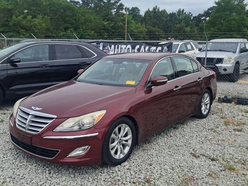 Used 2012 Hyundai Genesis 3.8 RWD image 1