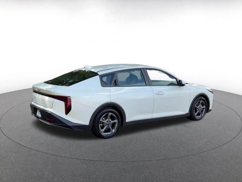 Used 2025 Kia K4 FWD image 15