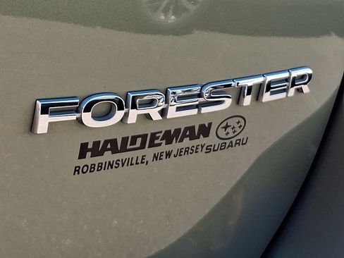 Used 2020 Subaru Forester Premium AWD/4WD image 30