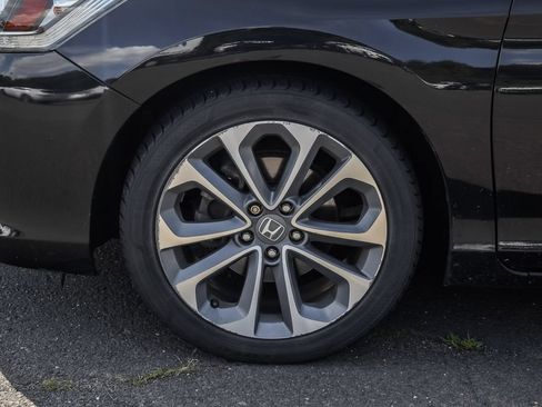 Used 2015 Honda Accord Sport image 9