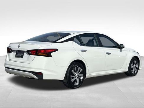 Used 2022 Nissan Altima 2.5 S image 7