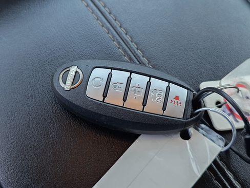 Used 2025 Nissan Altima 2.5 SV FWD image 28