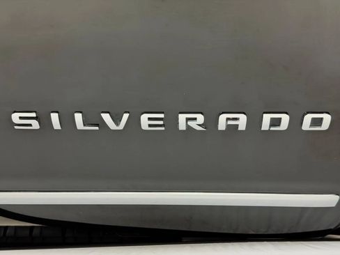 Used 2014 Chevrolet Silverado 1500 LTZ Z71 w/ LTZ Plus Package AWD/4WD image 9