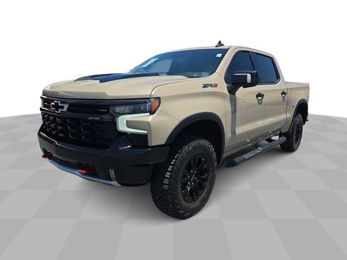 Used 2022 Chevrolet Silverado 1500 ZR2 w/ Technology Package AWD/4WD image 4