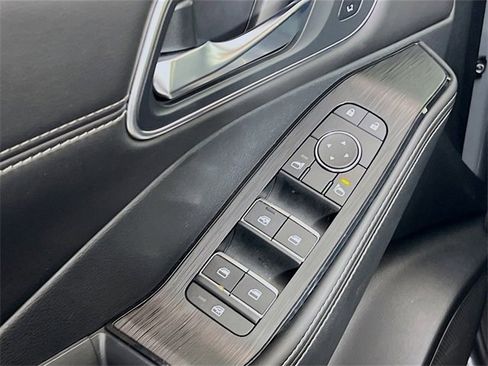 Used 2023 Nissan Rogue Platinum w/ Platinum Premium Package image 19