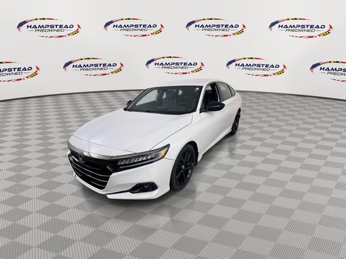 Used 2022 Honda Accord Sport image 4