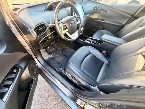 Used 2019 Toyota Prius Prime Plus image 10