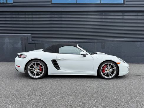 Certified 2017 Porsche 718 Boxster S RWD image 11