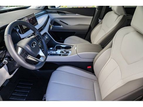 New 2026 INFINITI QX60 Luxe w/ Cargo Package image 17