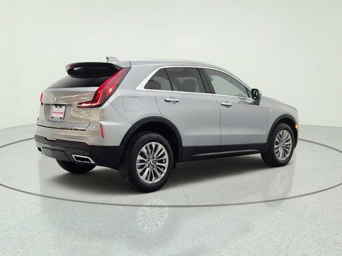Used 2024 Cadillac XT4 Premium Luxury AWD/4WD image 5