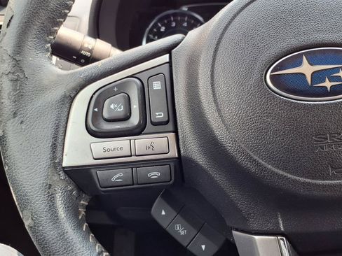 Used 2017 Subaru Forester 2.5i Touring AWD/4WD image 17