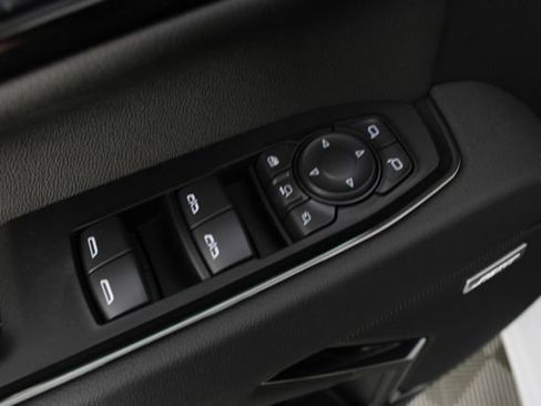 New 2026 GMC Sierra 3500 AT4 w/ Technology Package AWD/4WD image 19