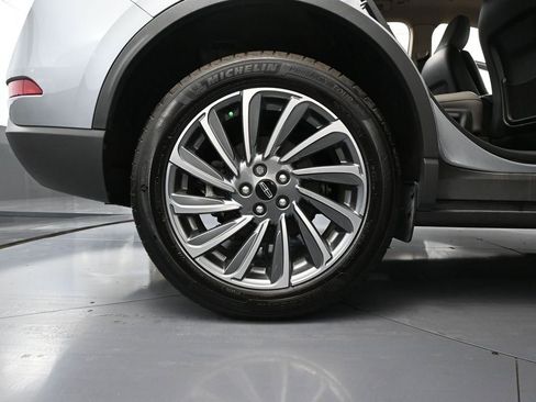 Used 2024 Lincoln Corsair Reserve image 13