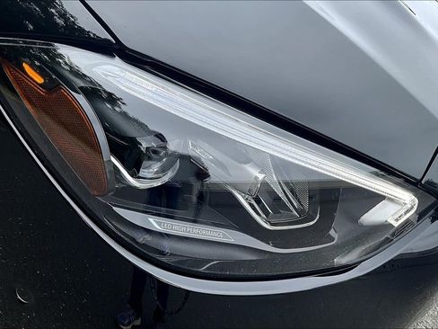 Used 2025 Mercedes-Benz C 300 4MATIC Sedan image 31